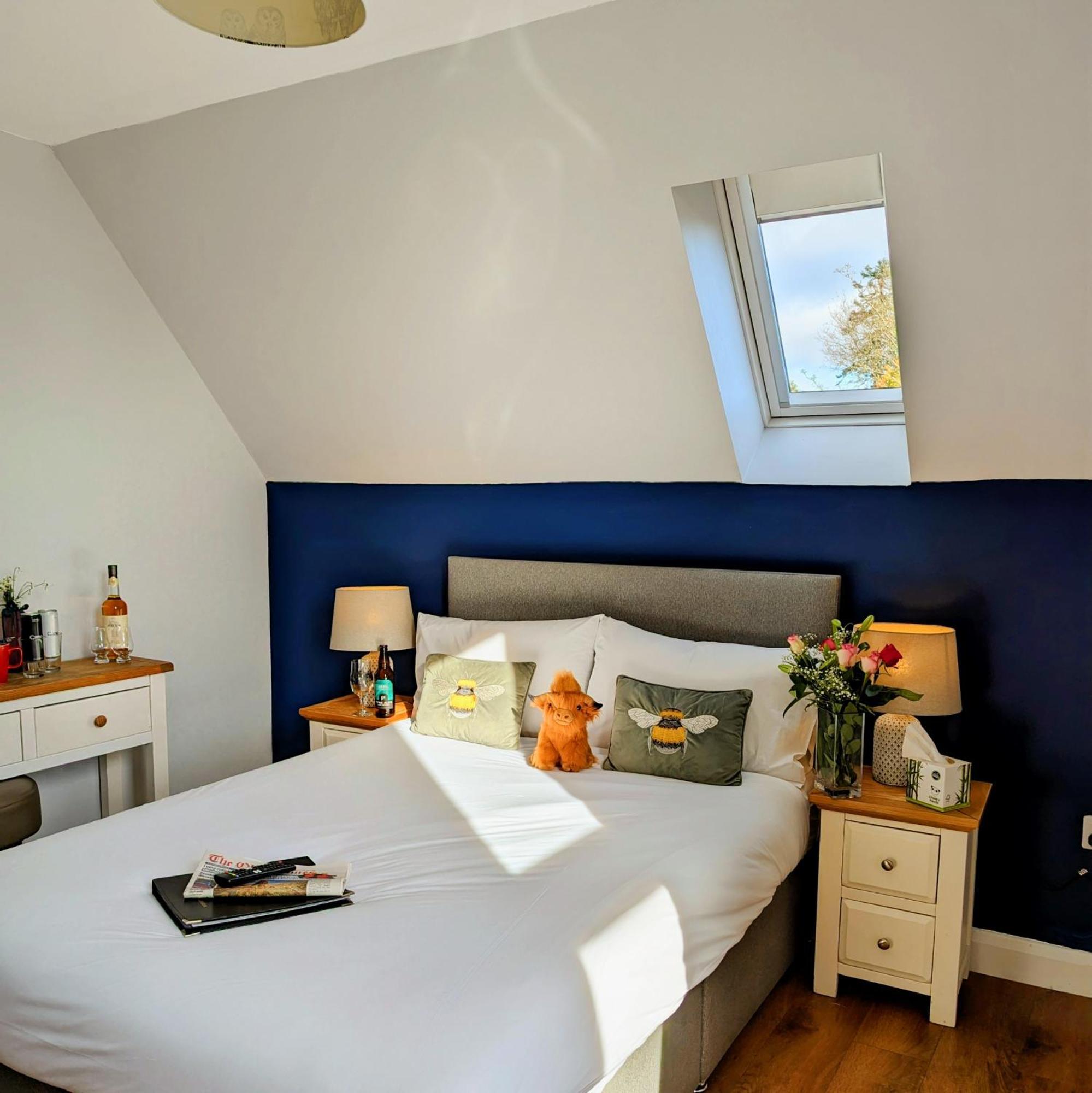Ben Cruachan Inn - Restaurant, Pub With Rooms Loch Awe الغرفة الصورة